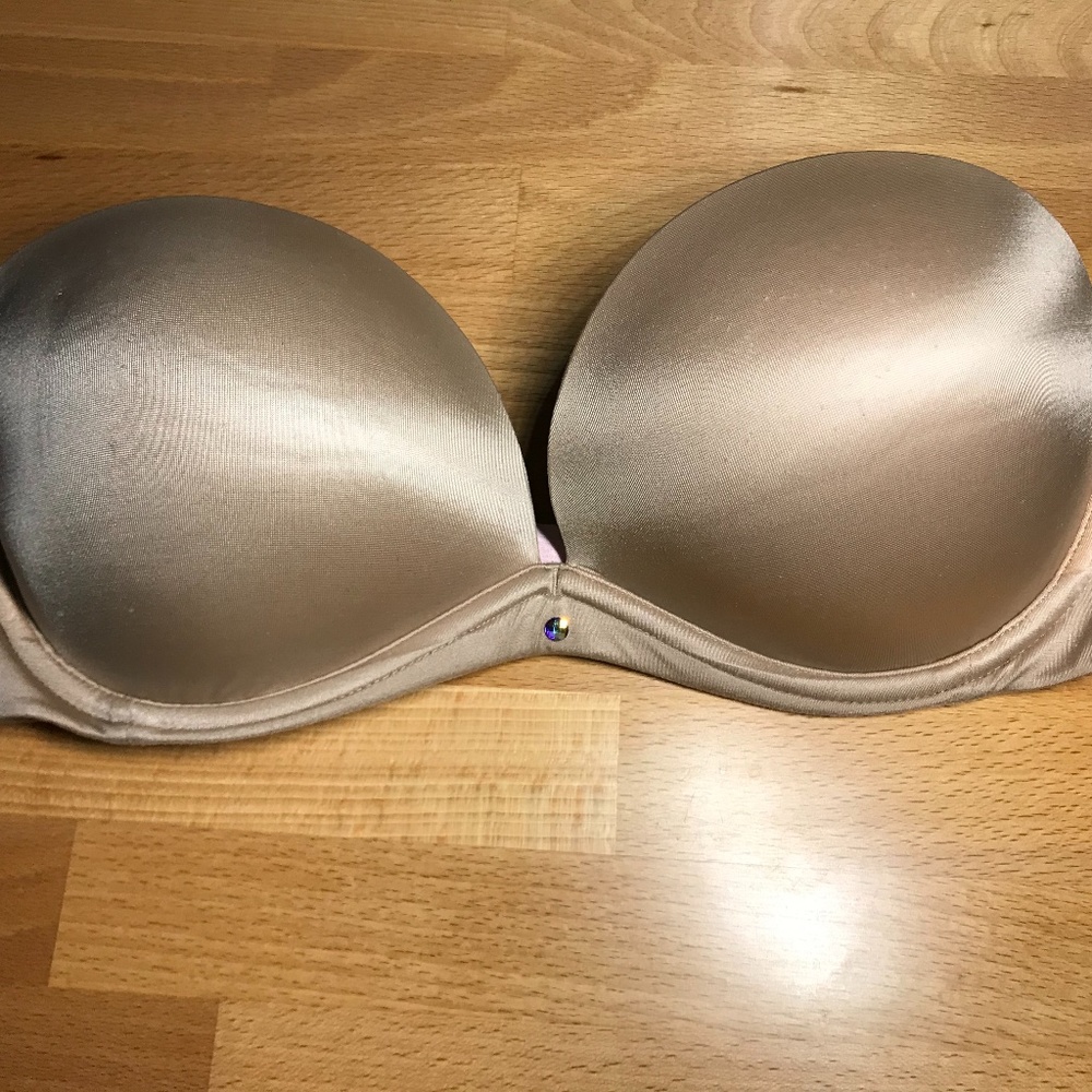 VERY SEXY Strapless Victoria's Secret Push-Up Bra